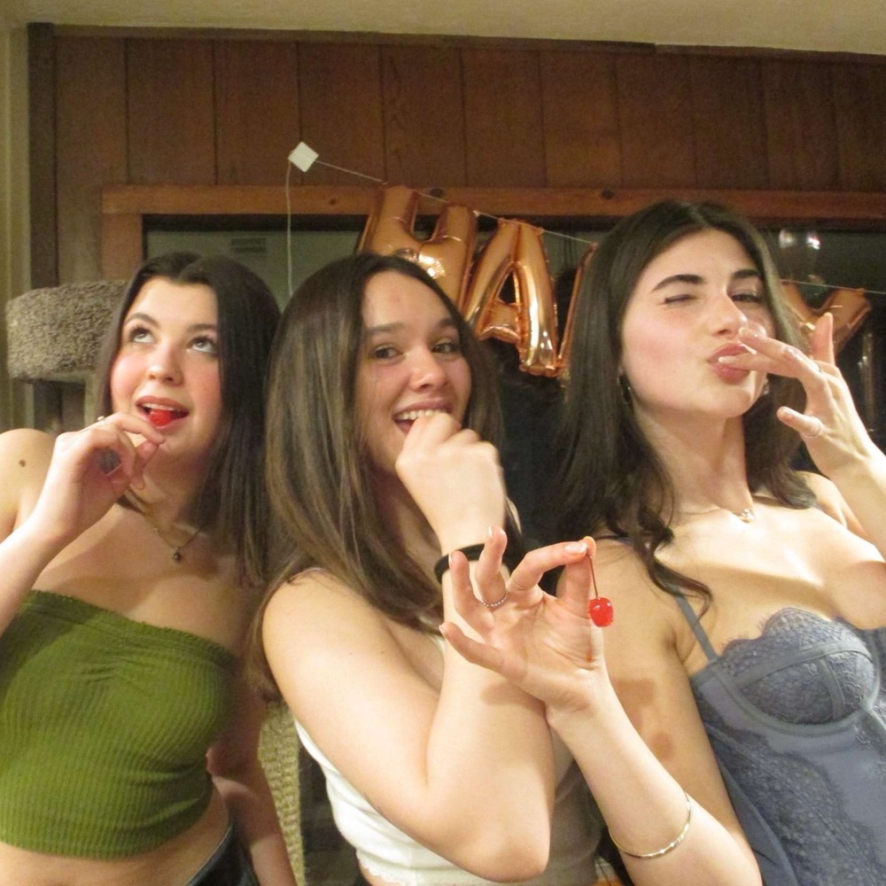 Meet your Posher, Leila